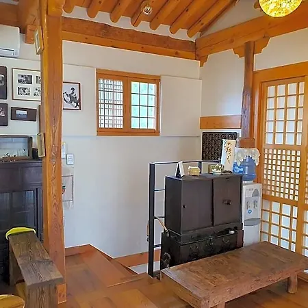 Arumdaun Hanok Yuju