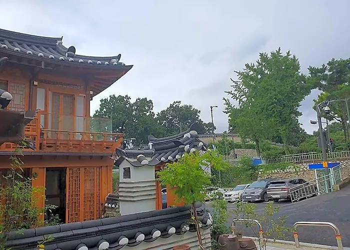 Arumdaun Hanok Yuju