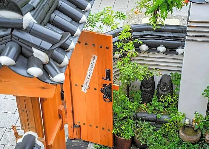 Arumdaun Hanok Yuju 3*