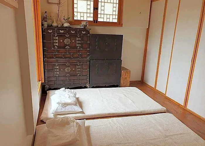 Arumdaun Hanok Yuju 3*