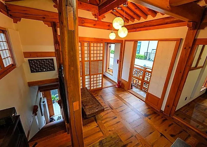 Arumdaun Hanok Yuju Hotel