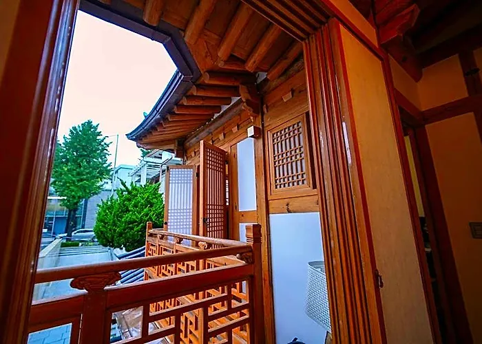 Hotel Arumdaun Hanok Yuju 3*